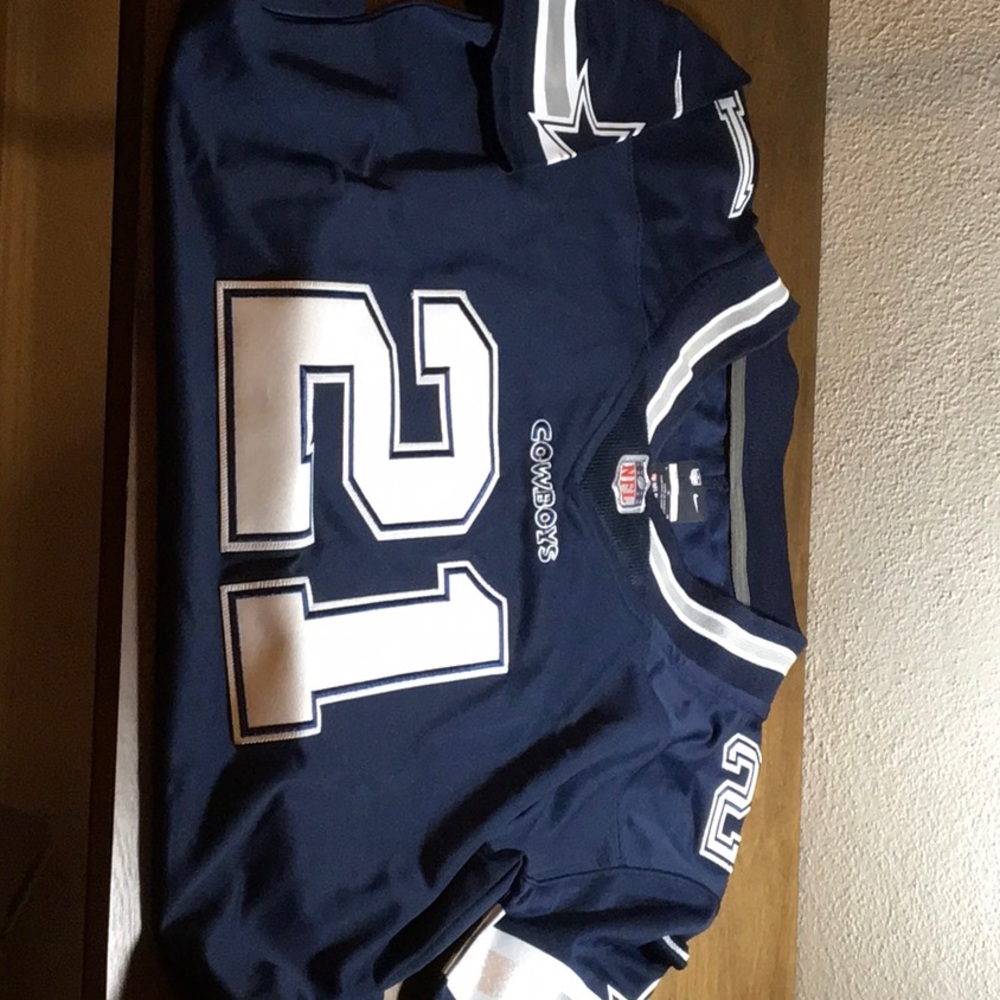 Brand new with tags youth cowboys jersey